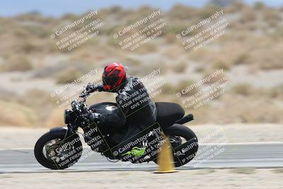 media/May-05-2025-Moto Forza (Mon) [[3c1838c5e5]]/2-B Group/Session 3 (Panning Test Turn 14 Inside)/